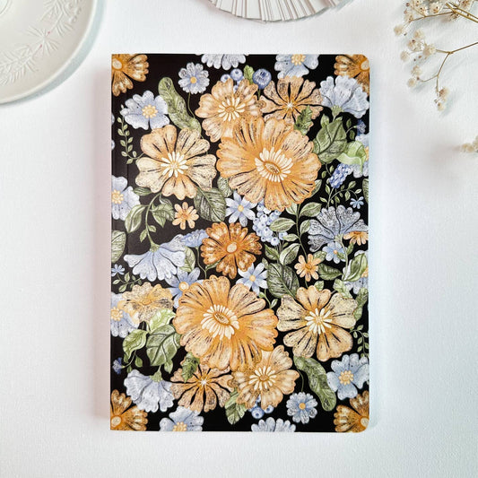 Dot Grid Notitieboek – Donker Botanische Kaft + Stickervel