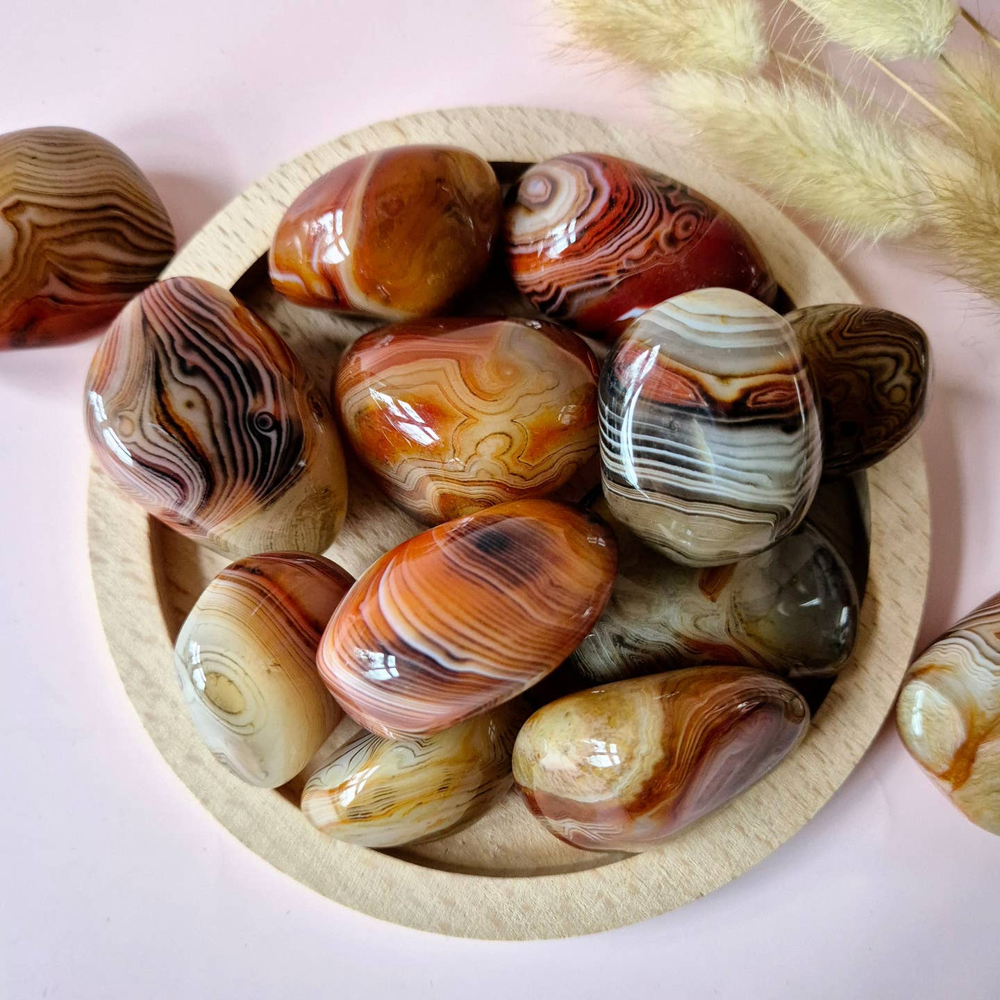 Sardonyx Handsteen (4-7 cm) – Bescherming, Kracht & Aarding